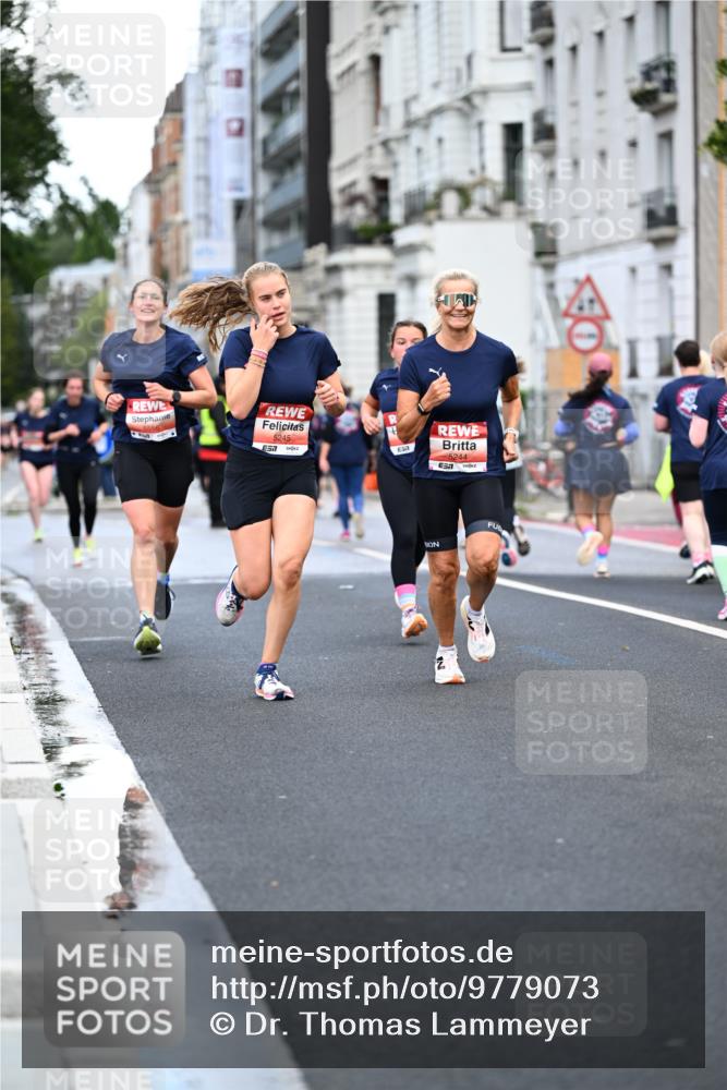 14.06.2026 - REWE Women's Run Dr. Thomas Lammeyer http://msf.ph/oto/9779073 14.06.2026 10:46:55 Laufen 5245, 5244 meine-sportfotos.de