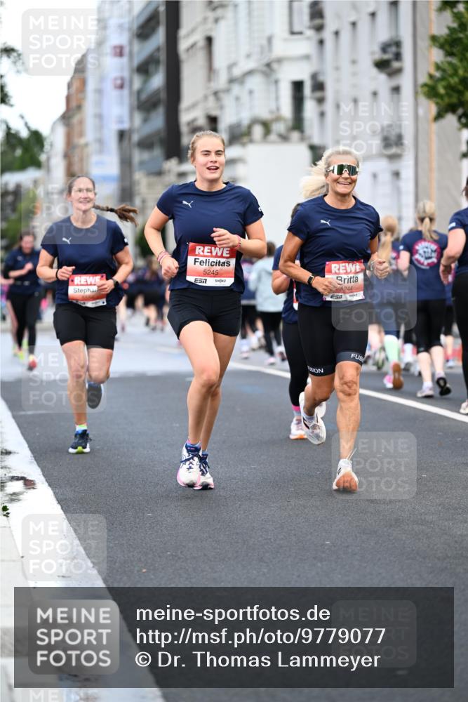14.06.2026 - REWE Women's Run Dr. Thomas Lammeyer http://msf.ph/oto/9779077 14.06.2026 10:46:56 Laufen 5245, 7, 5244 meine-sportfotos.de