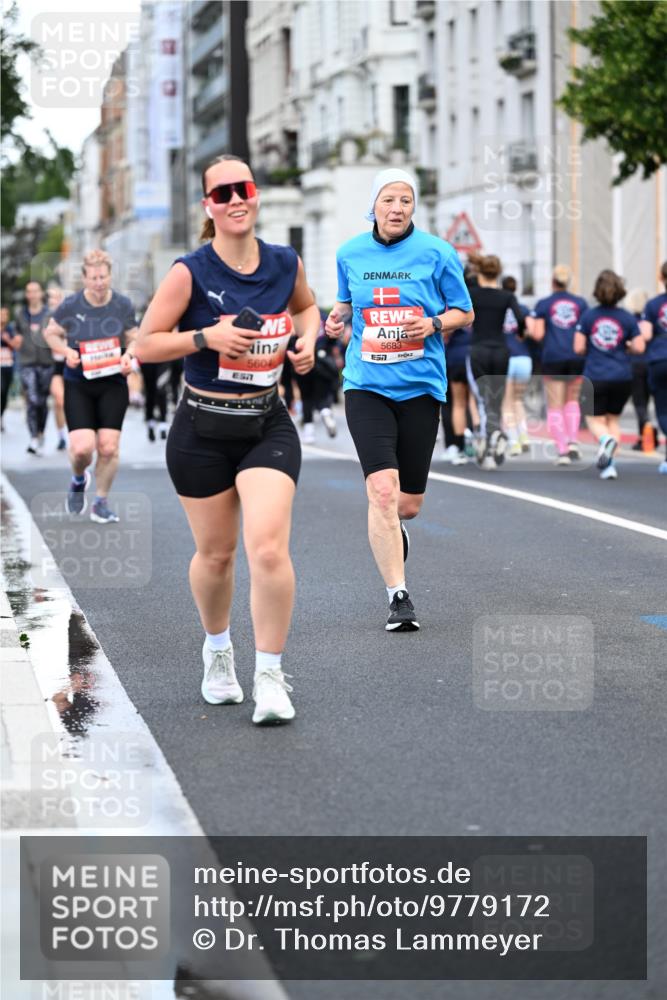 14.06.2026 - REWE Women's Run Dr. Thomas Lammeyer http://msf.ph/oto/9779172 14.06.2026 10:47:12 Laufen 5604, 57, 5683, 7 meine-sportfotos.de