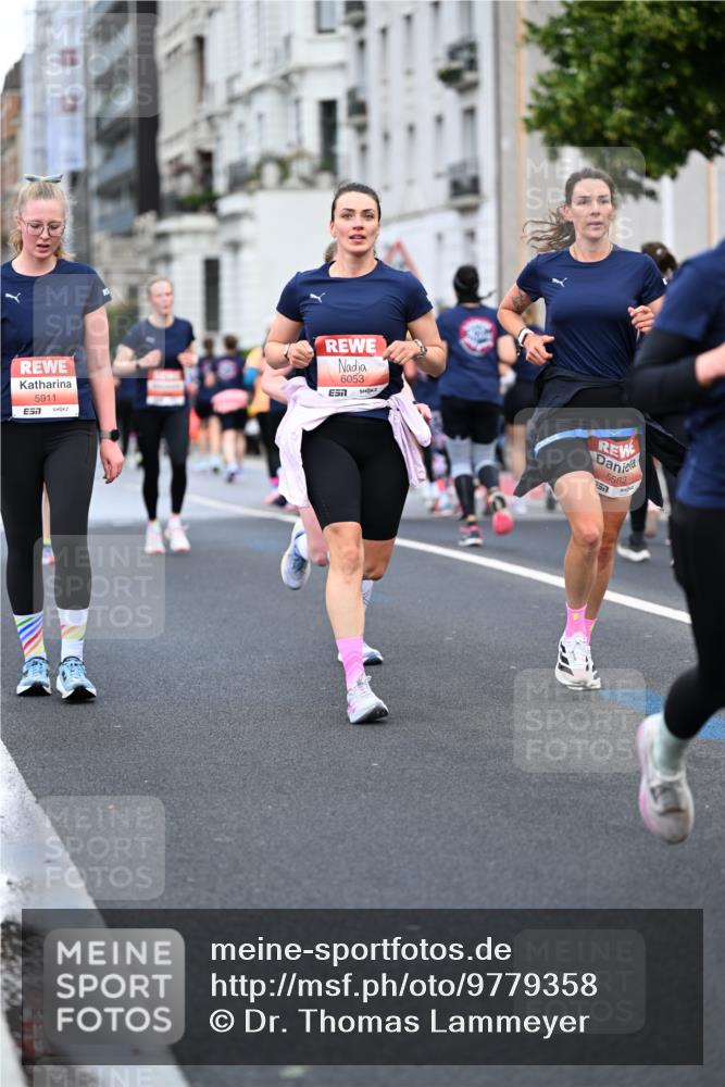 14.06.2026 - REWE Women's Run Dr. Thomas Lammeyer http://msf.ph/oto/9779358 14.06.2026 10:47:36 Laufen 5911, 7, 6053, 5583 meine-sportfotos.de