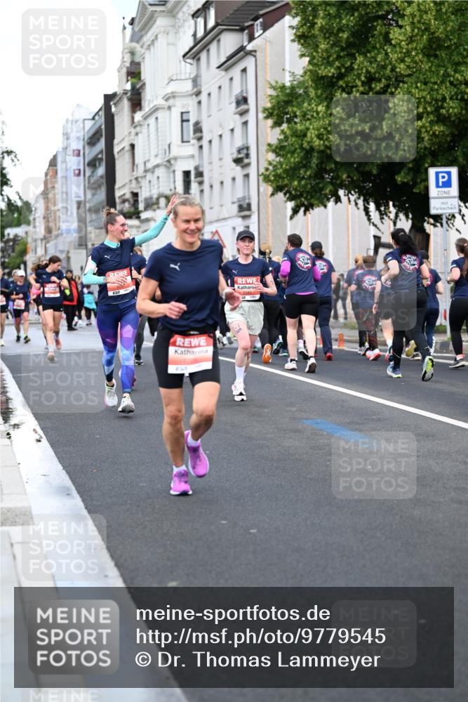 14.06.2026 - REWE Women's Run Dr. Thomas Lammeyer http://msf.ph/oto/9779545 14.06.2026 10:47:51 Laufen 5581 meine-sportfotos.de