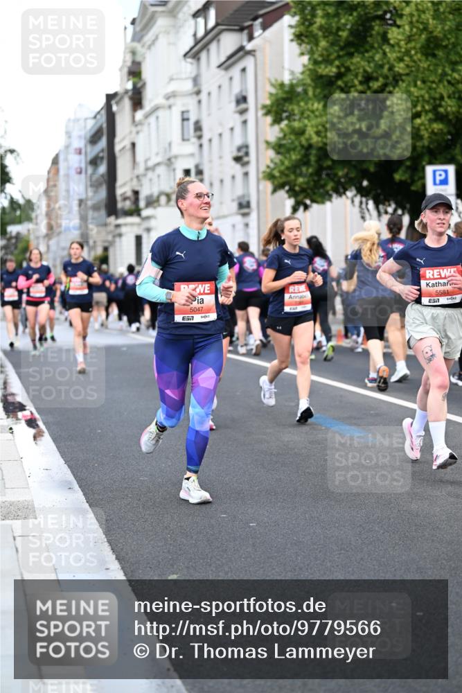 14.06.2026 - REWE Women's Run Dr. Thomas Lammeyer http://msf.ph/oto/9779566 14.06.2026 10:47:53 Laufen 5047, 5581, 57 meine-sportfotos.de