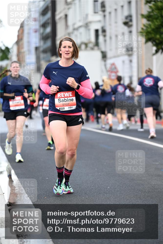 14.06.2026 - REWE Women's Run Dr. Thomas Lammeyer http://msf.ph/oto/9779623 14.06.2026 10:47:57 Laufen 5107, 55, 51 meine-sportfotos.de
