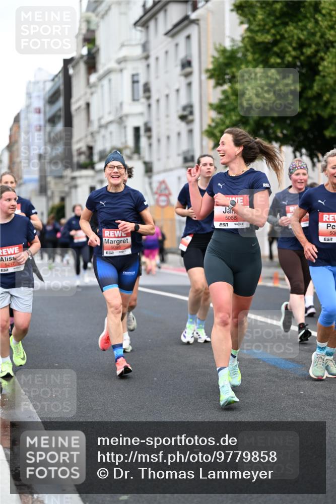 14.06.2026 - REWE Women's Run Dr. Thomas Lammeyer http://msf.ph/oto/9779858 14.06.2026 10:48:18 Laufen 5217, 5095, 7, 5066, 7, 50 meine-sportfotos.de