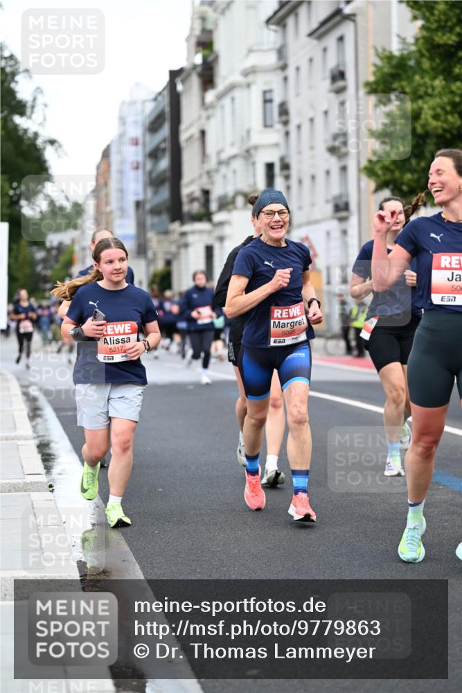 14.06.2026 - REWE Women's Run Dr. Thomas Lammeyer http://msf.ph/oto/9779863 14.06.2026 10:48:18 Laufen 5217, 7, 5095, 50 meine-sportfotos.de