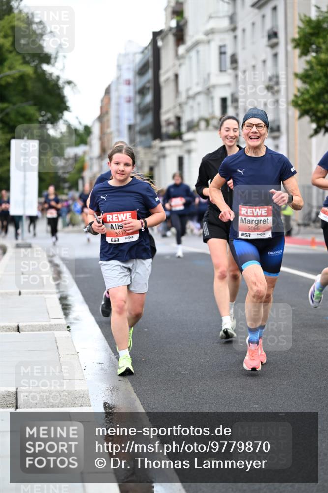 14.06.2026 - REWE Women's Run Dr. Thomas Lammeyer http://msf.ph/oto/9779870 14.06.2026 10:48:18 Laufen 5217, 5095 meine-sportfotos.de