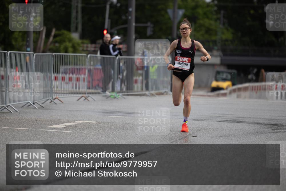 14.06.2026 - REWE Women's Run Michael Strokosch http://msf.ph/oto/9779957 14.06.2026 09:35:11 Laufen 10051 meine-sportfotos.de