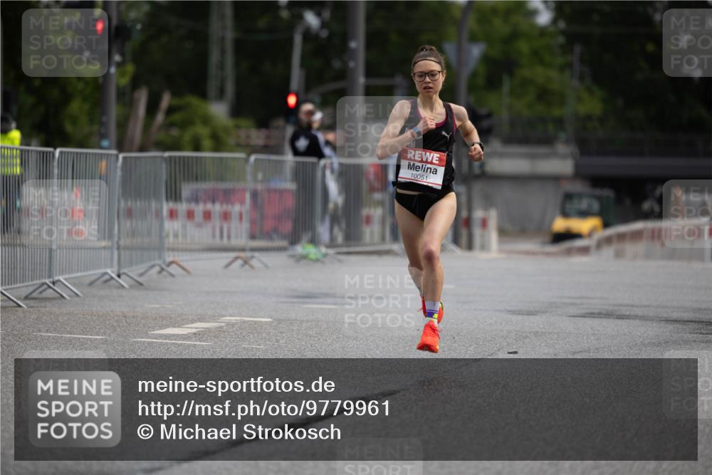 14.06.2026 - REWE Women's Run Michael Strokosch http://msf.ph/oto/9779961 14.06.2026 09:35:11 Laufen 10051 meine-sportfotos.de