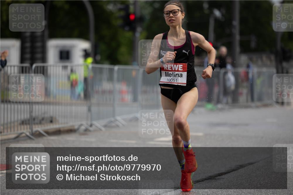 14.06.2026 - REWE Women's Run Michael Strokosch http://msf.ph/oto/9779970 14.06.2026 09:35:12 Laufen 10051 meine-sportfotos.de