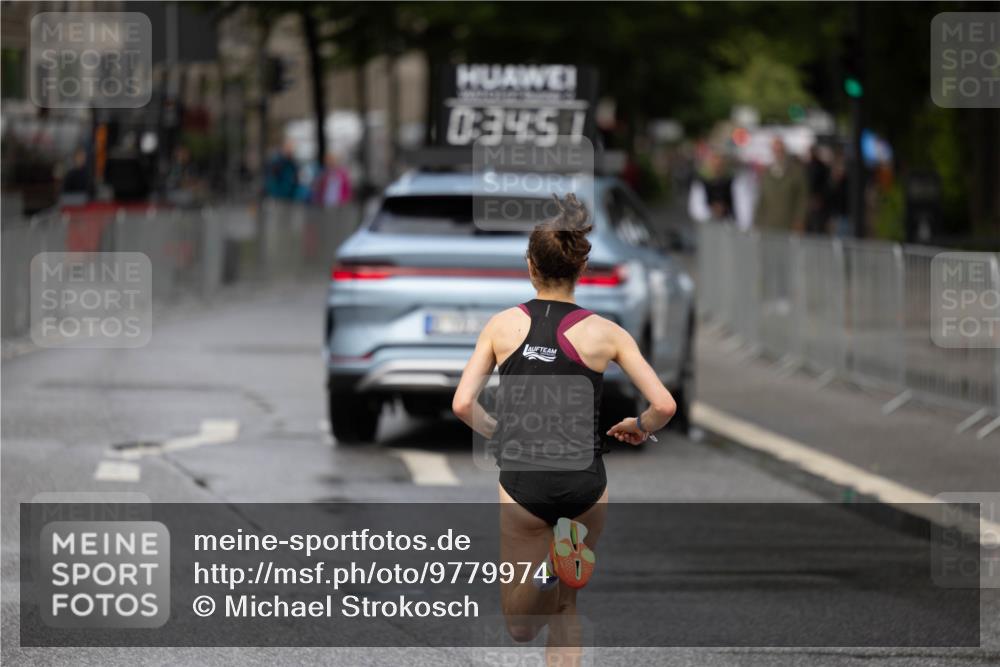 14.06.2026 - REWE Women's Run Michael Strokosch http://msf.ph/oto/9779974 14.06.2026 09:35:17 Laufen 03451 meine-sportfotos.de