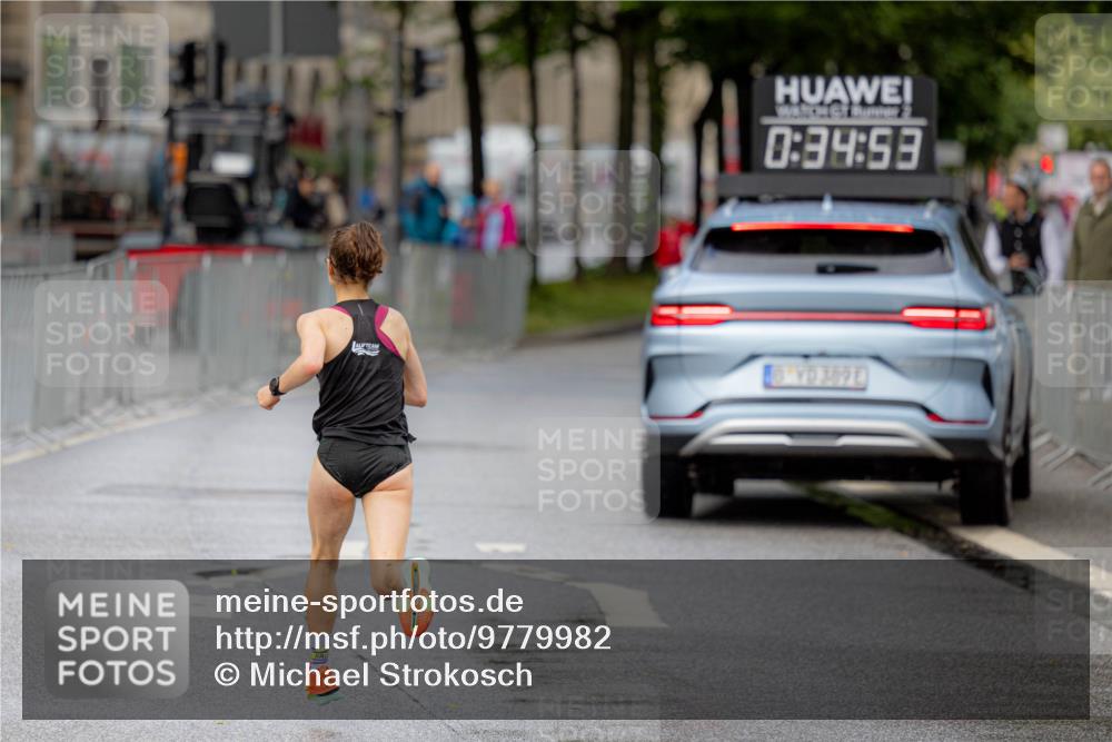 14.06.2026 - REWE Women's Run Michael Strokosch http://msf.ph/oto/9779982 14.06.2026 09:35:19 Laufen 0, 34, 59, 309 meine-sportfotos.de