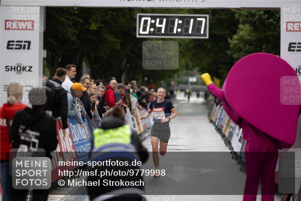 14.06.2026 - REWE Women's Run Michael Strokosch http://msf.ph/oto/9779998 14.06.2026 09:41:43 Laufen 7, 0, 48, 17, 11507 meine-sportfotos.de