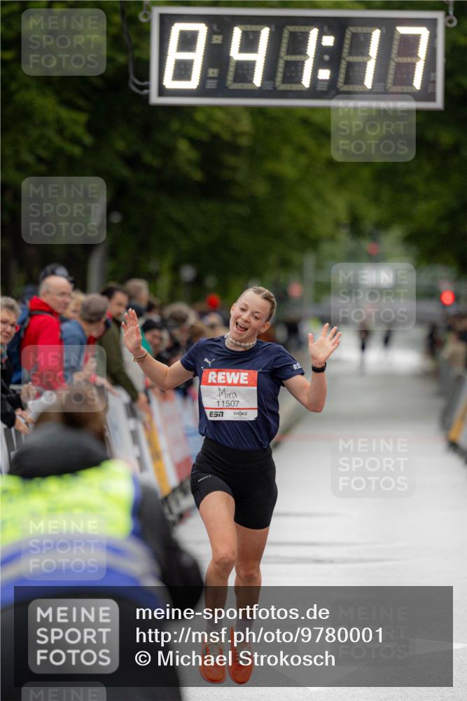 14.06.2026 - REWE Women's Run Michael Strokosch http://msf.ph/oto/9780001 14.06.2026 09:41:44 Laufen 848, 87, 11507 meine-sportfotos.de