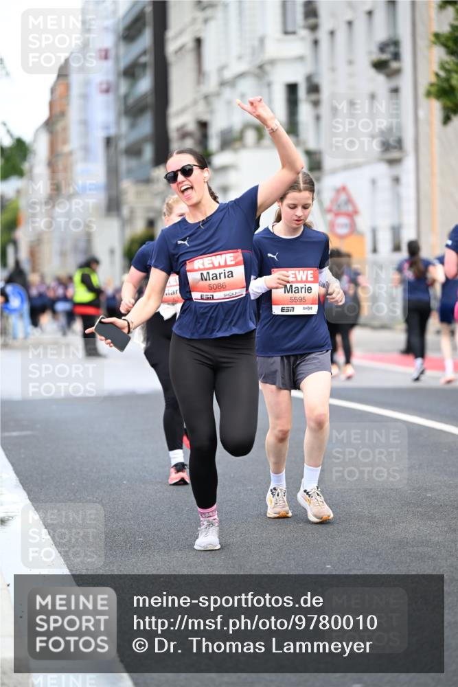14.06.2026 - REWE Women's Run Dr. Thomas Lammeyer http://msf.ph/oto/9780010 14.06.2026 10:48:30 Laufen 5086, 65, 5595, 7 meine-sportfotos.de