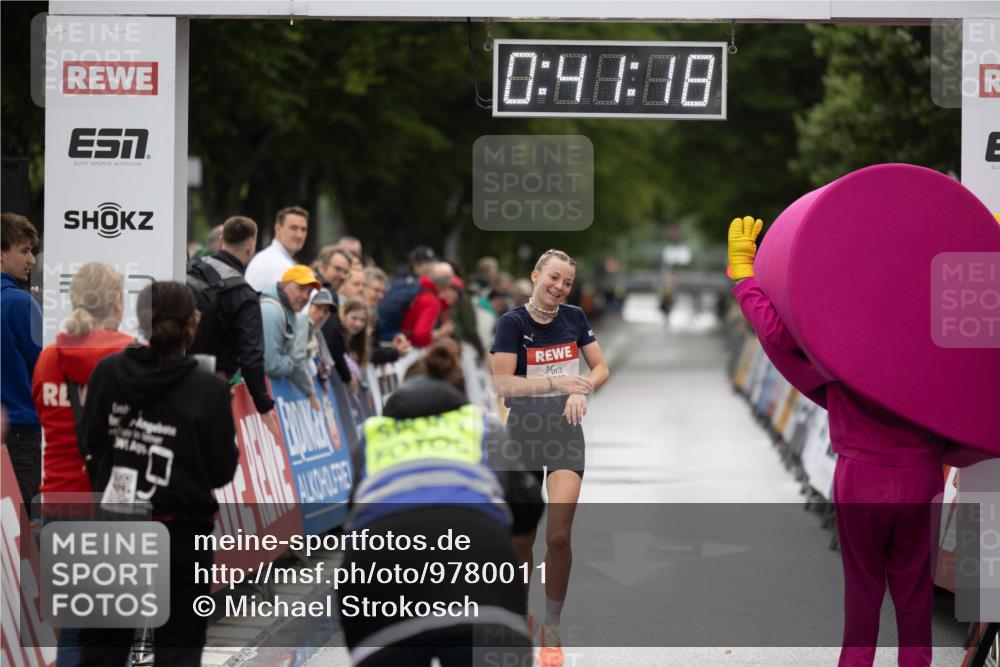 14.06.2026 - REWE Women's Run Michael Strokosch http://msf.ph/oto/9780011 14.06.2026 09:41:45 Laufen 0, 40, 08 meine-sportfotos.de