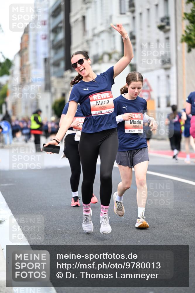 14.06.2026 - REWE Women's Run Dr. Thomas Lammeyer http://msf.ph/oto/9780013 14.06.2026 10:48:30 Laufen 5086, 57, 5595 meine-sportfotos.de