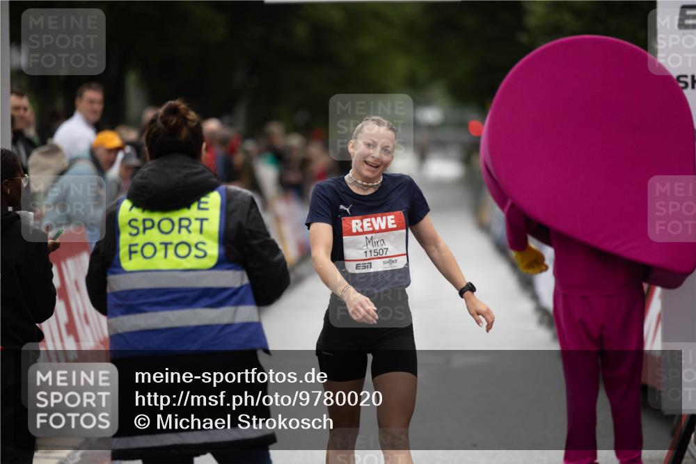 14.06.2026 - REWE Women's Run Michael Strokosch http://msf.ph/oto/9780020 14.06.2026 09:41:47 Laufen 11507 meine-sportfotos.de