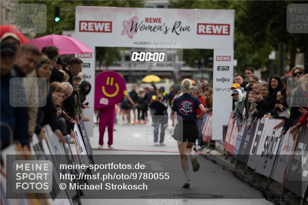 14.06.2026 - REWE Women's Run Michael Strokosch http://msf.ph/oto/9780055 14.06.2026 09:46:06 Laufen 0, 00, 00, 7 meine-sportfotos.de