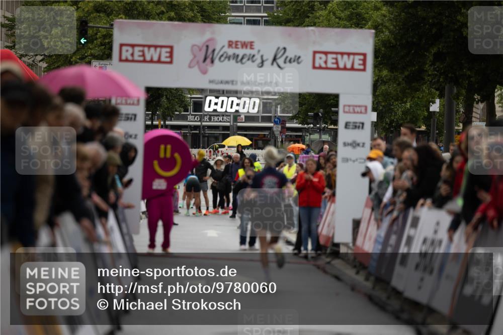 14.06.2026 - REWE Women's Run Michael Strokosch http://msf.ph/oto/9780060 14.06.2026 09:46:08 Laufen 0, 00, 00, 370 meine-sportfotos.de