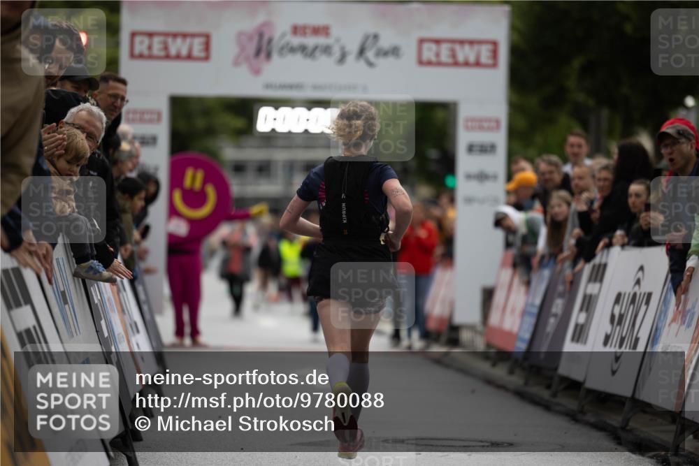14.06.2026 - REWE Women's Run Michael Strokosch http://msf.ph/oto/9780088 14.06.2026 09:46:31 Laufen  meine-sportfotos.de