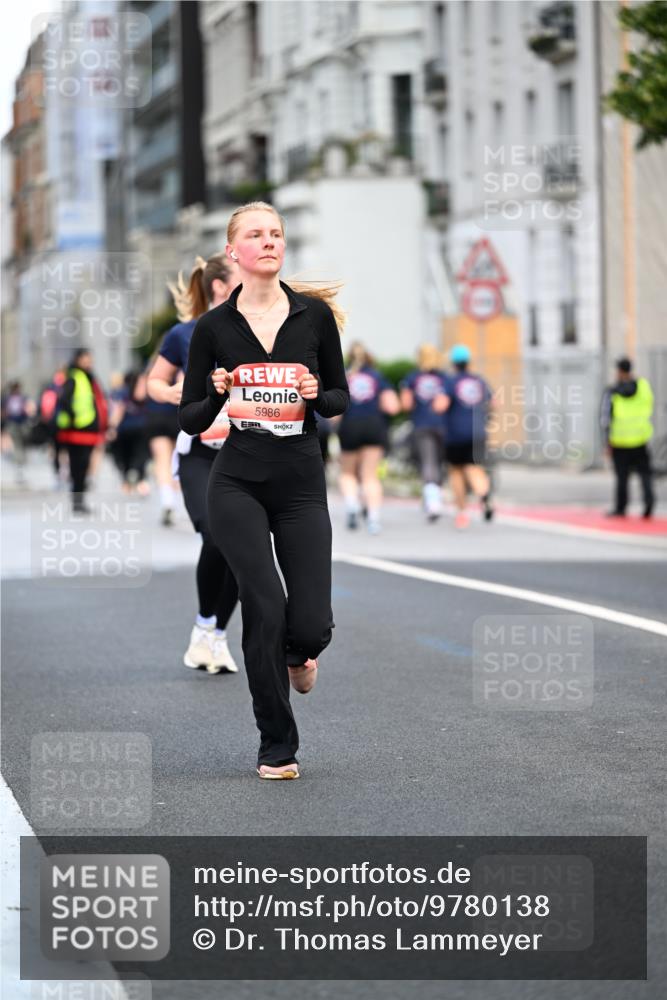 14.06.2026 - REWE Women's Run Dr. Thomas Lammeyer http://msf.ph/oto/9780138 14.06.2026 10:48:39 Laufen 5986 meine-sportfotos.de