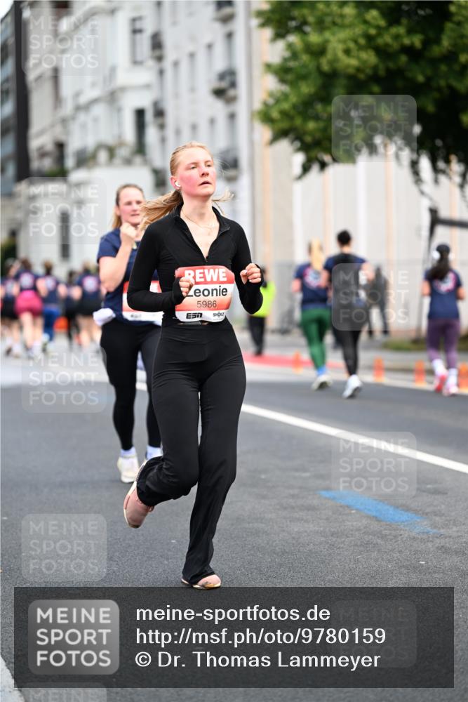 14.06.2026 - REWE Women's Run Dr. Thomas Lammeyer http://msf.ph/oto/9780159 14.06.2026 10:48:40 Laufen 5986 meine-sportfotos.de