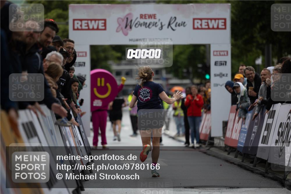 14.06.2026 - REWE Women's Run Michael Strokosch http://msf.ph/oto/9780166 14.06.2026 09:46:52 Laufen 0, 00, 00, 57 meine-sportfotos.de