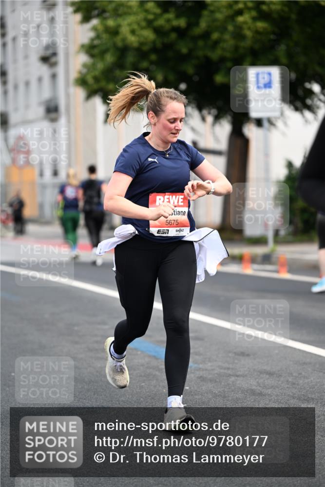 14.06.2026 - REWE Women's Run Dr. Thomas Lammeyer http://msf.ph/oto/9780177 14.06.2026 10:48:42 Laufen 5675 meine-sportfotos.de