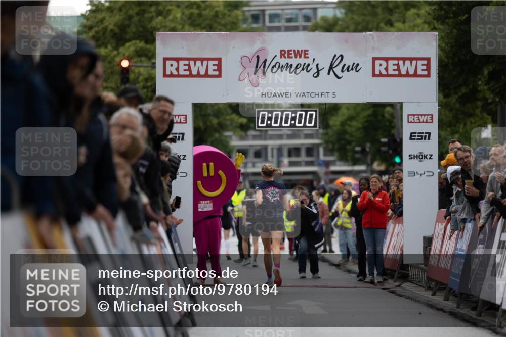 14.06.2026 - REWE Women's Run Michael Strokosch http://msf.ph/oto/9780194 14.06.2026 09:46:55 Laufen 5, 0, 00, 00, 4 meine-sportfotos.de