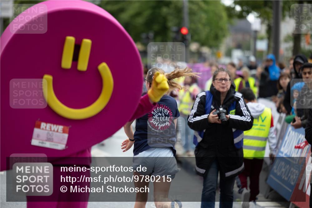 14.06.2026 - REWE Women's Run Michael Strokosch http://msf.ph/oto/9780215 14.06.2026 09:49:23 Laufen 11 meine-sportfotos.de