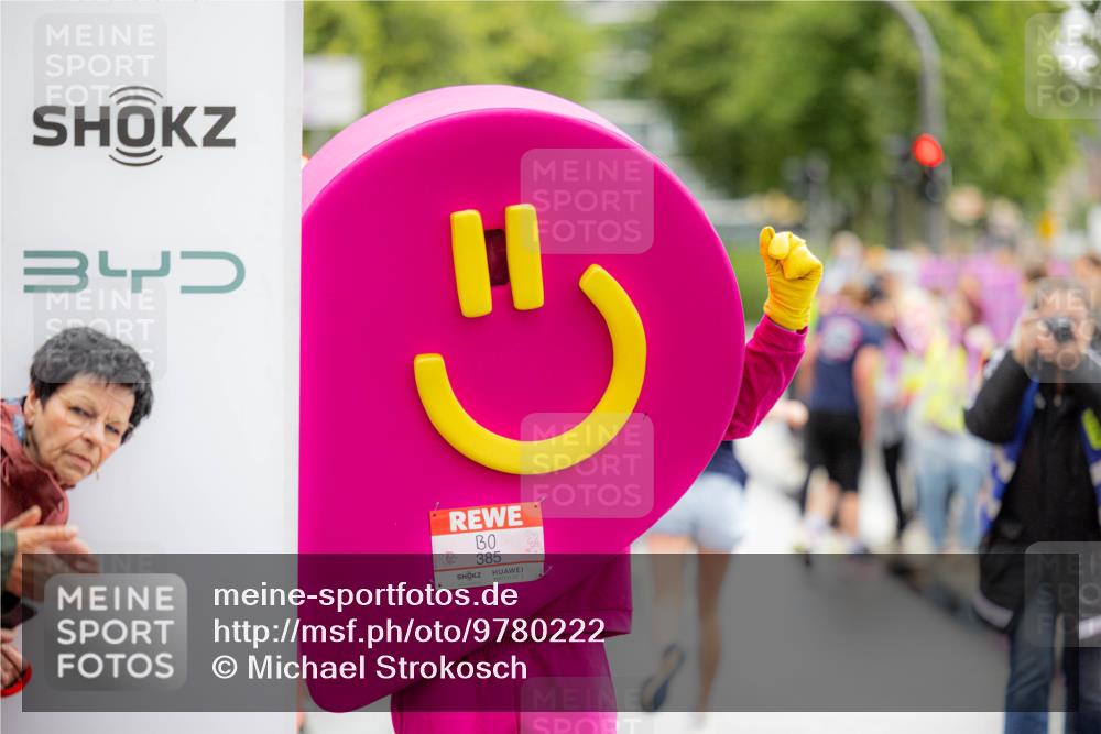 14.06.2026 - REWE Women's Run Michael Strokosch http://msf.ph/oto/9780222 14.06.2026 09:49:24 Laufen 3, 385 meine-sportfotos.de
