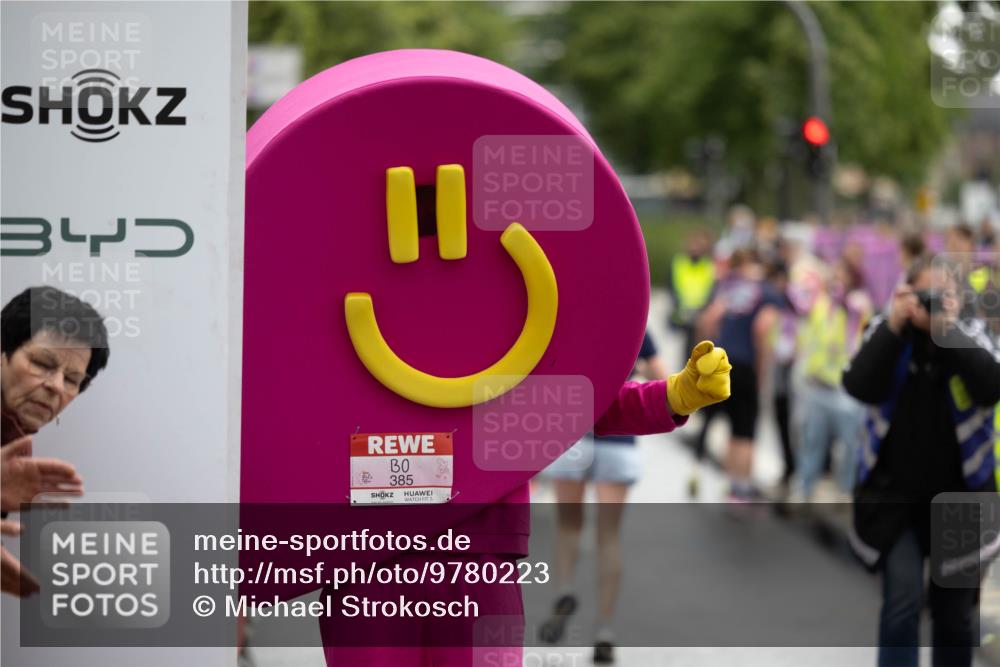 14.06.2026 - REWE Women's Run Michael Strokosch http://msf.ph/oto/9780223 14.06.2026 09:49:24 Laufen 3, 11, 385, 5 meine-sportfotos.de