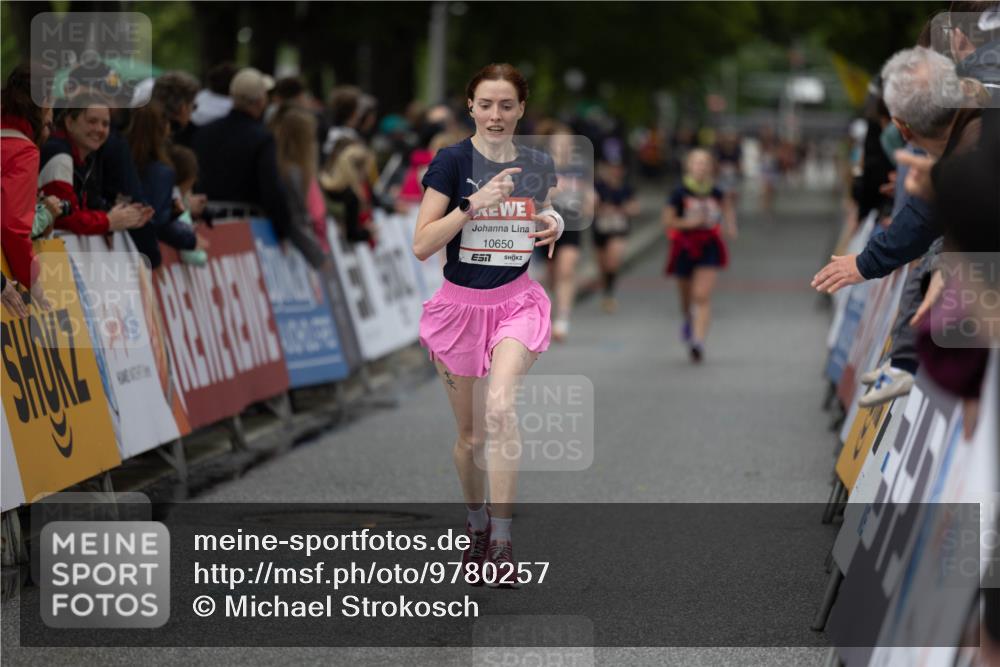 14.06.2026 - REWE Women's Run Michael Strokosch http://msf.ph/oto/9780257 14.06.2026 09:49:37 Laufen 10650, 7 meine-sportfotos.de