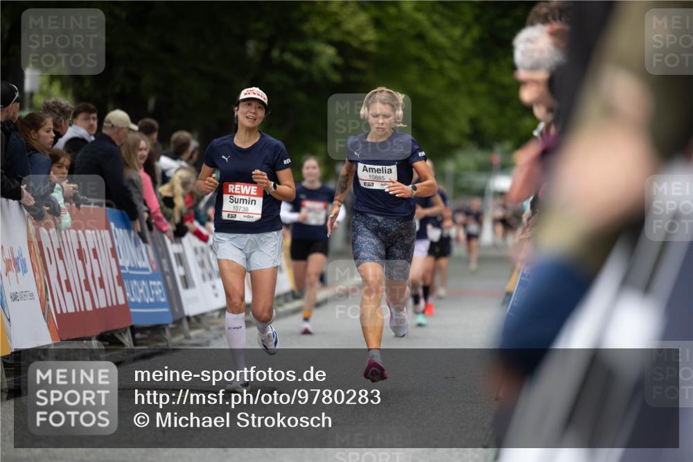 14.06.2026 - REWE Women's Run Michael Strokosch http://msf.ph/oto/9780283 14.06.2026 09:49:56 Laufen 10738, 577, 10885, 7 meine-sportfotos.de