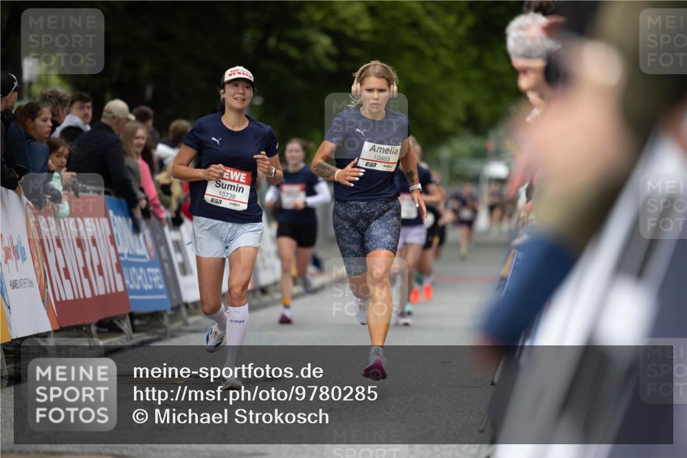14.06.2026 - REWE Women's Run Michael Strokosch http://msf.ph/oto/9780285 14.06.2026 09:49:56 Laufen 10738, 7, 10885, 57 meine-sportfotos.de