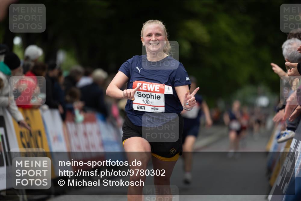 14.06.2026 - REWE Women's Run Michael Strokosch http://msf.ph/oto/9780302 14.06.2026 09:50:05 Laufen 10691 meine-sportfotos.de
