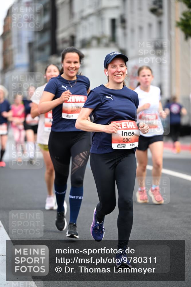 14.06.2026 - REWE Women's Run Dr. Thomas Lammeyer http://msf.ph/oto/9780311 14.06.2026 10:48:58 Laufen 6055, 8511, 5801 meine-sportfotos.de