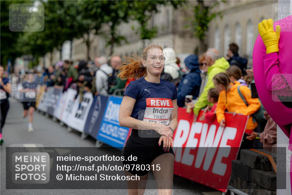 14.06.2026 - REWE Women's Run Michael Strokosch http://msf.ph/oto/9780315 14.06.2026 09:50:29 Laufen 217, 10021 meine-sportfotos.de