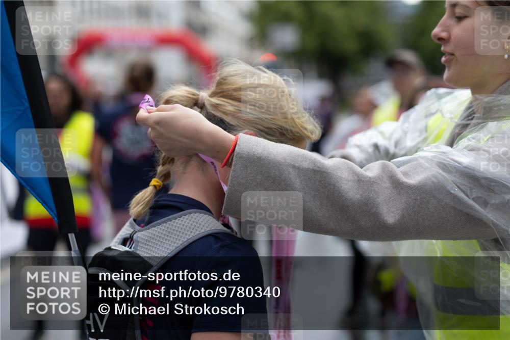 14.06.2026 - REWE Women's Run Michael Strokosch http://msf.ph/oto/9780340 14.06.2026 09:50:51 Laufen  meine-sportfotos.de