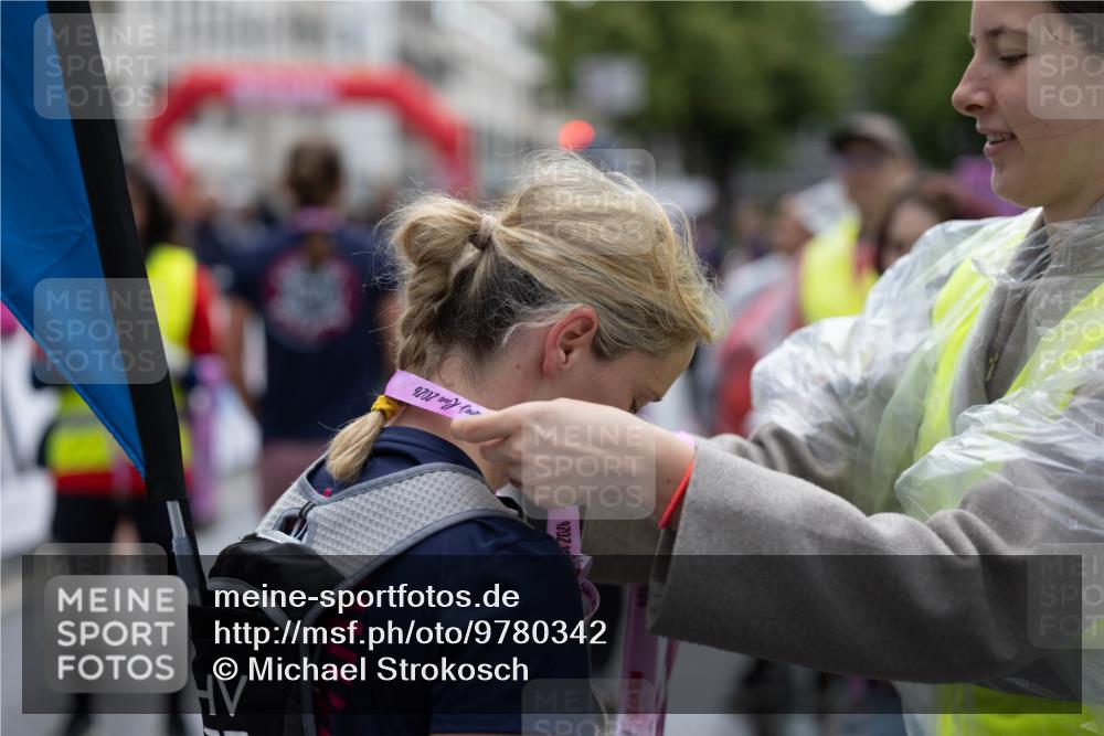 14.06.2026 - REWE Women's Run Michael Strokosch http://msf.ph/oto/9780342 14.06.2026 09:50:52 Laufen 2026, 2026 meine-sportfotos.de