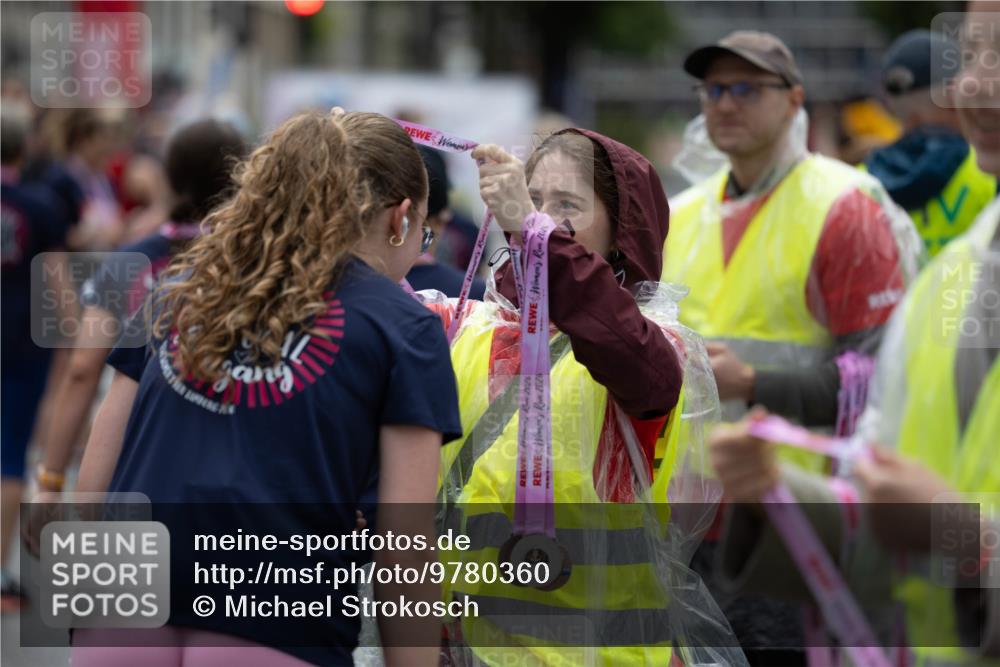 14.06.2026 - REWE Women's Run Michael Strokosch http://msf.ph/oto/9780360 14.06.2026 09:51:28 Laufen 2026, 2026, 2026, 2026 meine-sportfotos.de