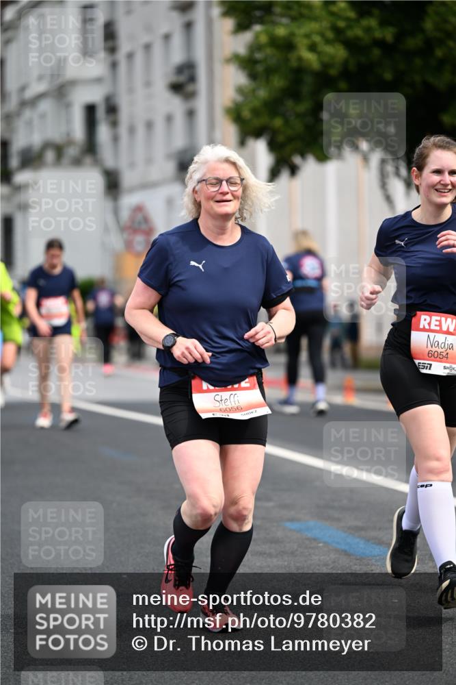14.06.2026 - REWE Women's Run Dr. Thomas Lammeyer http://msf.ph/oto/9780382 14.06.2026 10:49:02 Laufen 6056, 6054, 57 meine-sportfotos.de