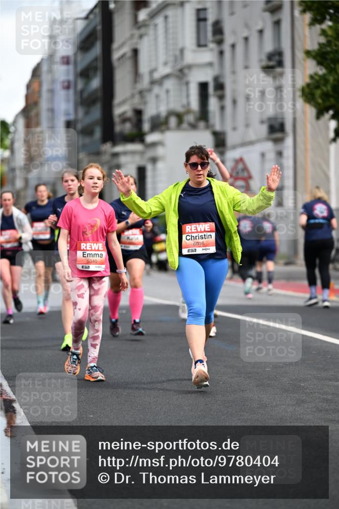 14.06.2026 - REWE Women's Run Dr. Thomas Lammeyer http://msf.ph/oto/9780404 14.06.2026 10:49:04 Laufen 5340, 7, 6016, 57 meine-sportfotos.de