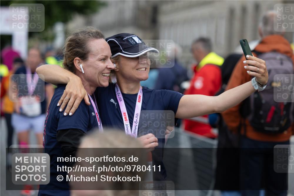 14.06.2026 - REWE Women's Run Michael Strokosch http://msf.ph/oto/9780411 14.06.2026 09:53:18 Laufen 123, 2026, 1111, 111 meine-sportfotos.de
