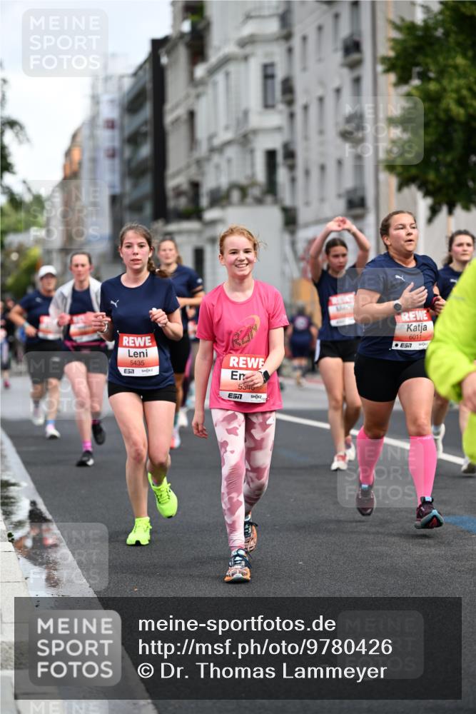 14.06.2026 - REWE Women's Run Dr. Thomas Lammeyer http://msf.ph/oto/9780426 14.06.2026 10:49:06 Laufen 5435, 7, 5346, 6011 meine-sportfotos.de