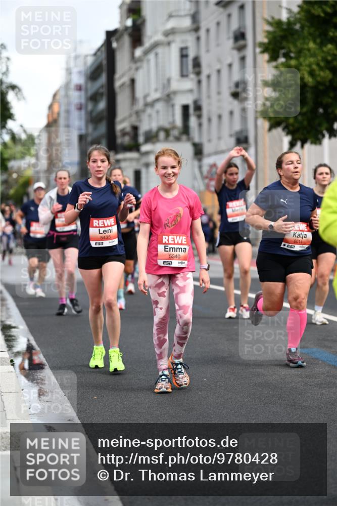 14.06.2026 - REWE Women's Run Dr. Thomas Lammeyer http://msf.ph/oto/9780428 14.06.2026 10:49:06 Laufen 5435, 57, 5340, 6011 meine-sportfotos.de