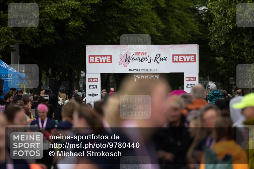 14.06.2026 - REWE Women's Run Michael Strokosch http://msf.ph/oto/9780440 14.06.2026 09:53:59 Laufen 5, 34 meine-sportfotos.de