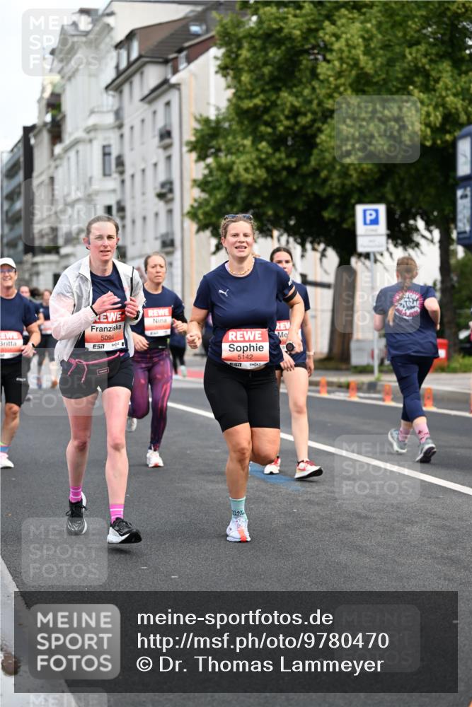 14.06.2026 - REWE Women's Run Dr. Thomas Lammeyer http://msf.ph/oto/9780470 14.06.2026 10:49:09 Laufen 104, 5094, 7, 5142, 557 meine-sportfotos.de