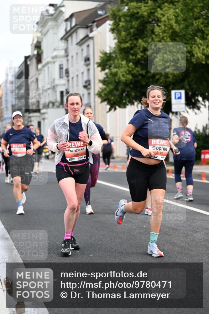 14.06.2026 - REWE Women's Run Dr. Thomas Lammeyer http://msf.ph/oto/9780471 14.06.2026 10:49:10 Laufen 5094, 57, 5142 meine-sportfotos.de