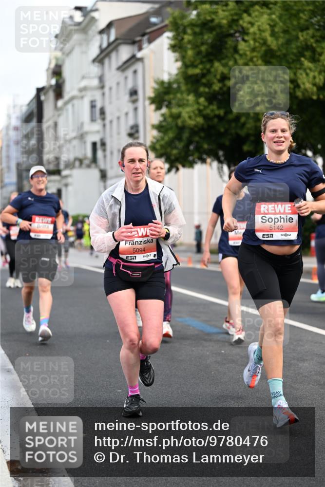 14.06.2026 - REWE Women's Run Dr. Thomas Lammeyer http://msf.ph/oto/9780476 14.06.2026 10:49:10 Laufen 5094, 51, 5142 meine-sportfotos.de